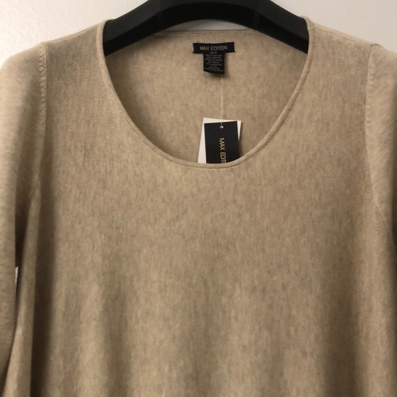 Max Edition Ruffle Bottom Sweater - Picture 4 of 10